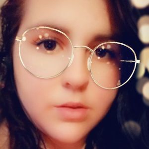 Meet your Posher, Laurana